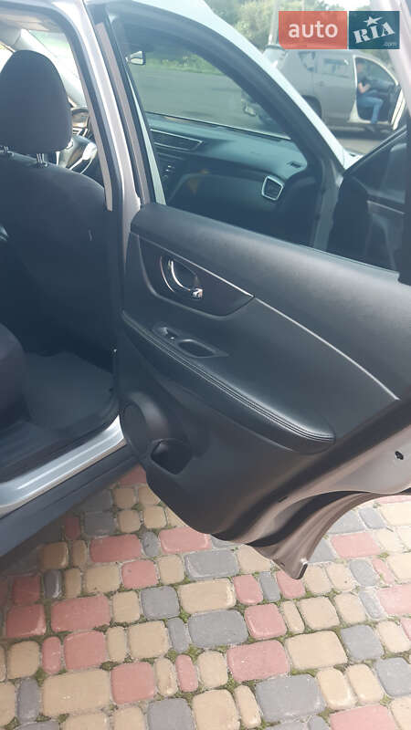 Внедорожник / Кроссовер Nissan Rogue 2014 в Бахмаче