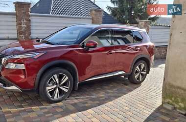 Внедорожник / Кроссовер Nissan Rogue 2022 в Киеве