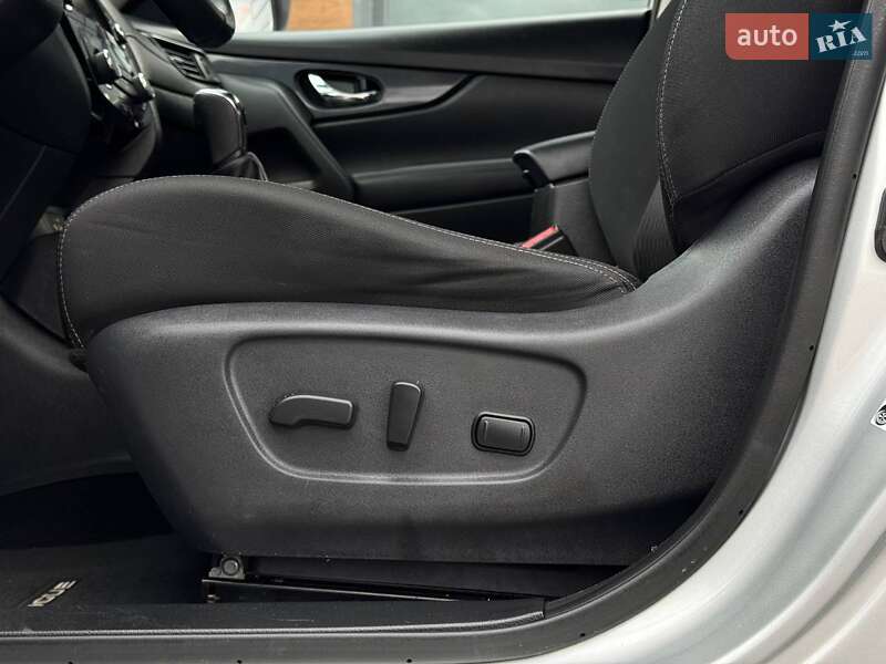 Внедорожник / Кроссовер Nissan Rogue 2018 в Ровно фото 12 Внедорожник / Кроссовер Nissan Rogue 2018 в Ровно