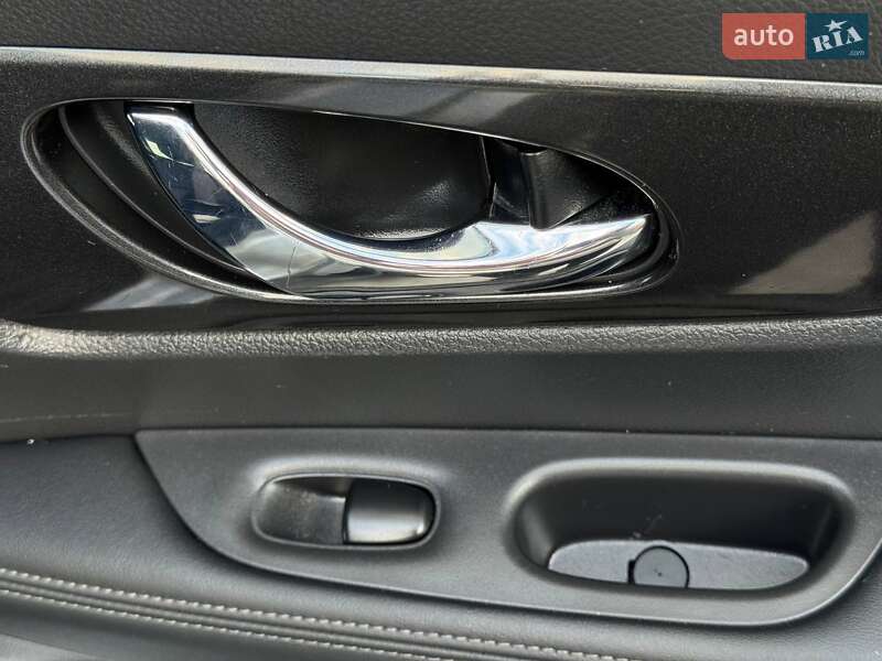 Внедорожник / Кроссовер Nissan Rogue 2018 в Ровно фото 48 Внедорожник / Кроссовер Nissan Rogue 2018 в Ровно