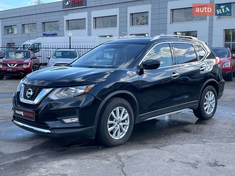Позашляховик / Кросовер Nissan Rogue 2017 в Києві