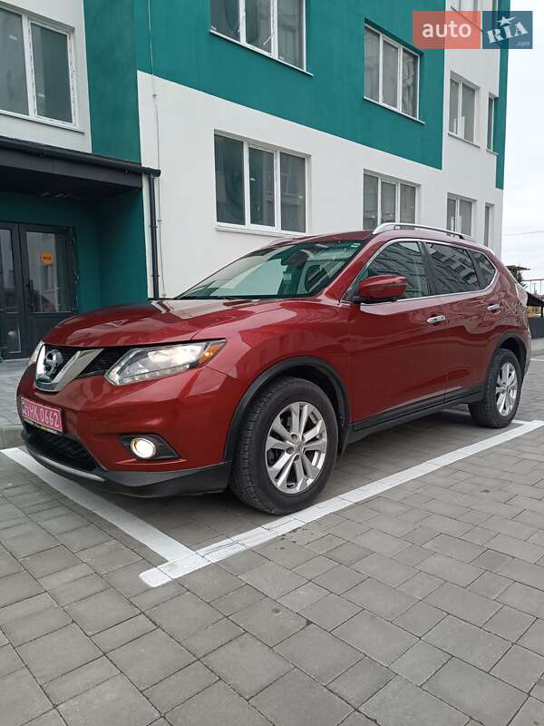 Позашляховик / Кросовер Nissan Rogue 2016 в Сарнах