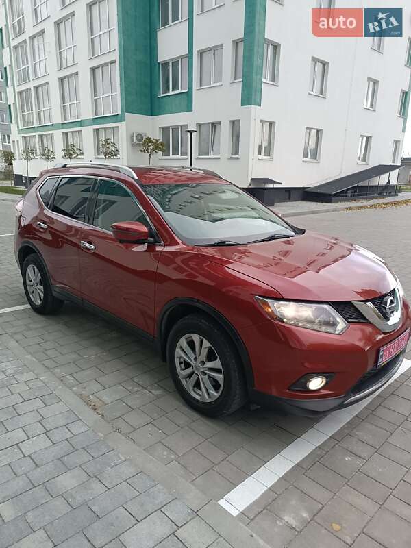 Позашляховик / Кросовер Nissan Rogue 2016 в Сарнах