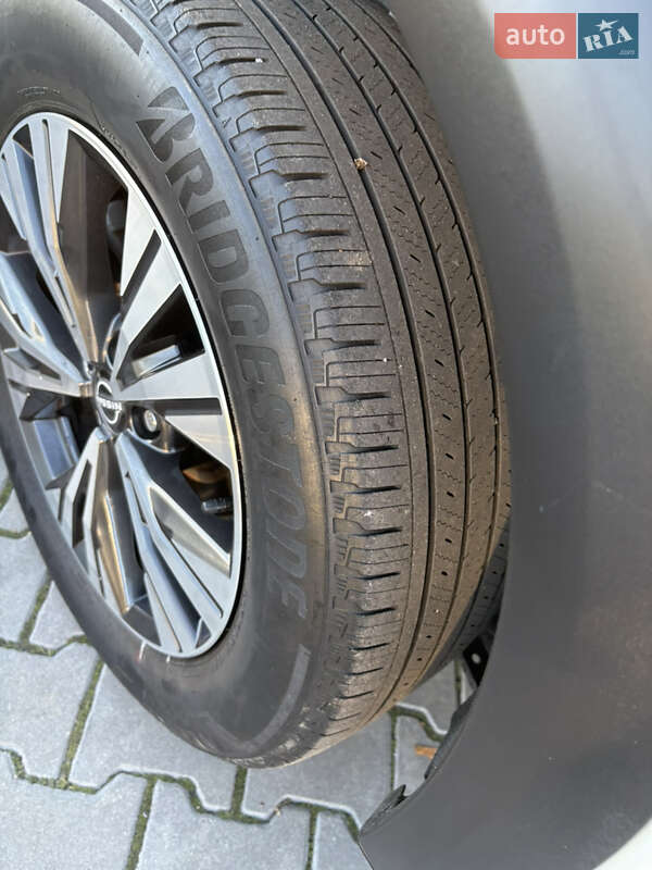 Внедорожник / Кроссовер Nissan Rogue 2022 в Каменском