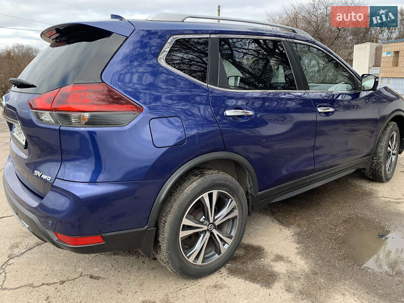 Внедорожник / Кроссовер Nissan Rogue 2018 в Полтаве