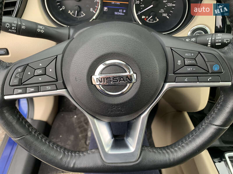 Внедорожник / Кроссовер Nissan Rogue 2018 в Полтаве