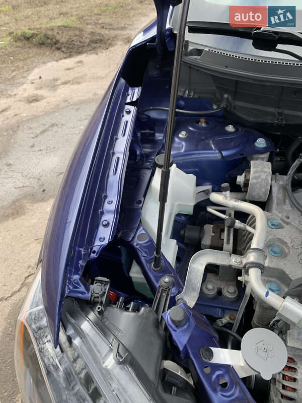 Внедорожник / Кроссовер Nissan Rogue 2018 в Полтаве