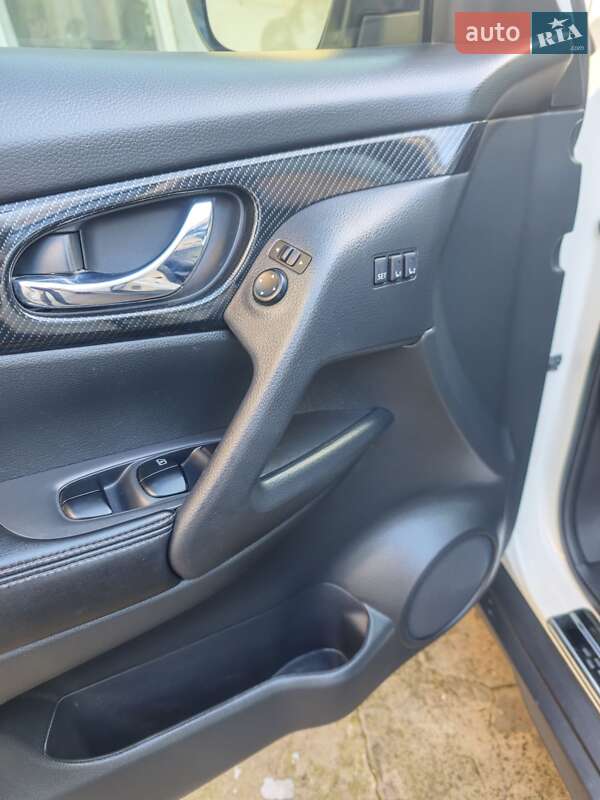 Внедорожник / Кроссовер Nissan Rogue 2017 в Запорожье фото 4 Внедорожник / Кроссовер Nissan Rogue 2017 в Запорожье