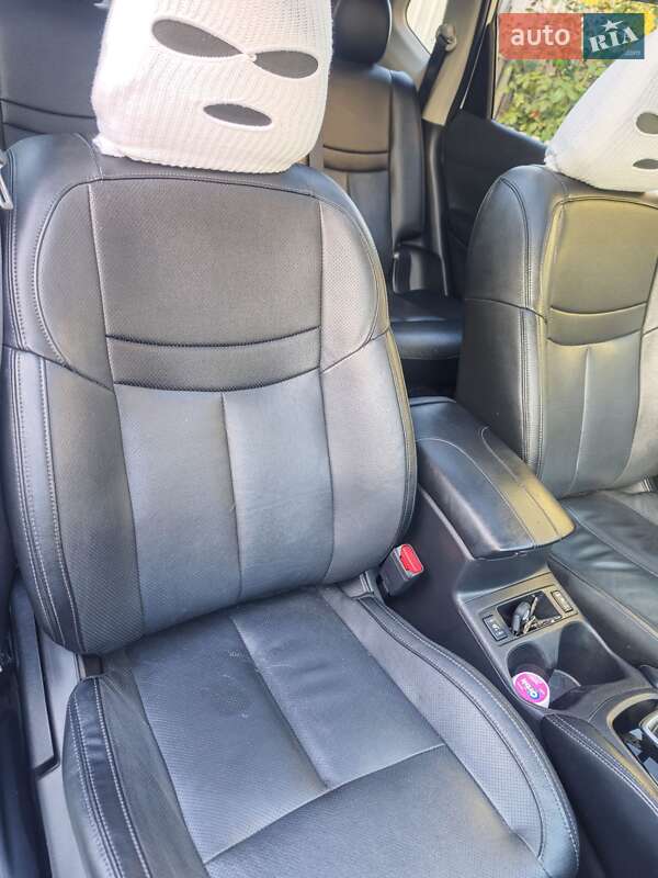 Внедорожник / Кроссовер Nissan Rogue 2017 в Запорожье фото 16 Внедорожник / Кроссовер Nissan Rogue 2017 в Запорожье