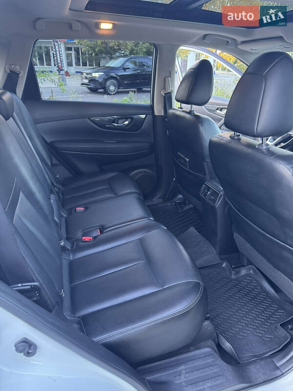 Внедорожник / Кроссовер Nissan Rogue 2018 в Одессе