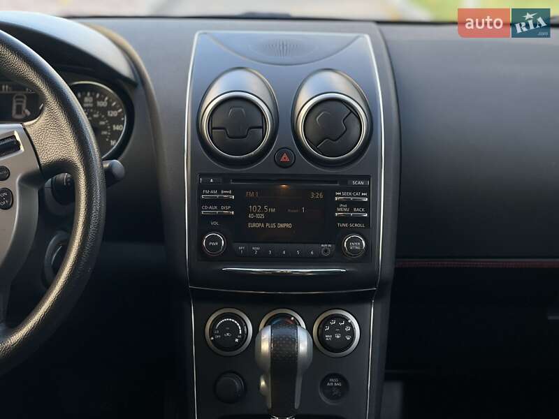 Внедорожник / Кроссовер Nissan Rogue 2013 в Днепре