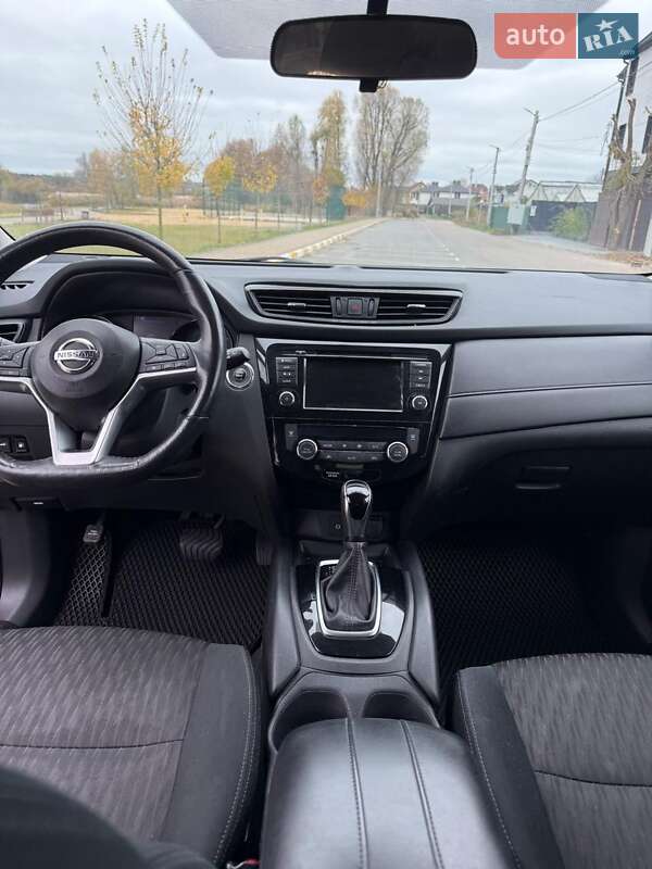 Позашляховик / Кросовер Nissan Rogue 2018 в Києві