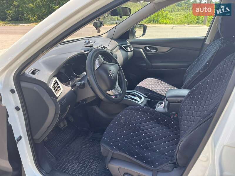 Внедорожник / Кроссовер Nissan Rogue 2016 в Жашкове фото 21 Внедорожник / Кроссовер Nissan Rogue 2016 в Жашкове