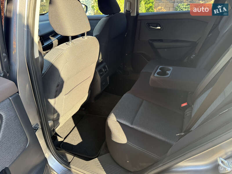 Внедорожник / Кроссовер Nissan Rogue 2021 в Ровно фото 35 Внедорожник / Кроссовер Nissan Rogue 2021 в Ровно