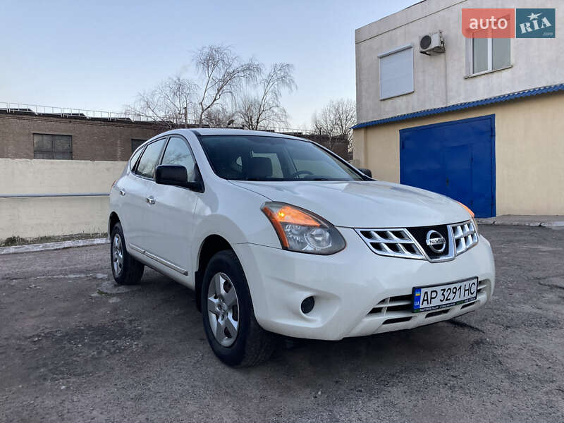 Внедорожник / Кроссовер Nissan Rogue 2014 в Запорожье