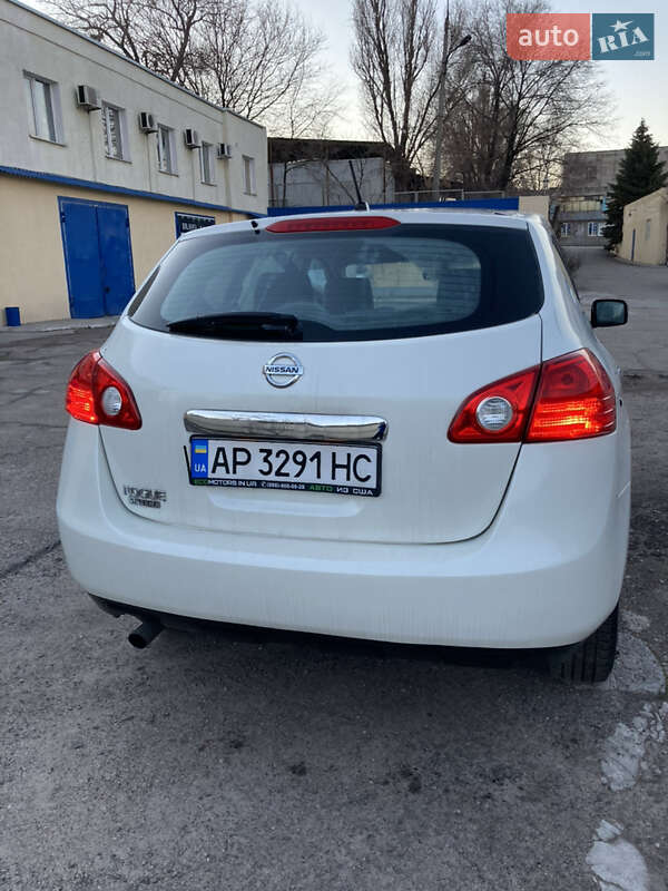 Внедорожник / Кроссовер Nissan Rogue 2014 в Запорожье