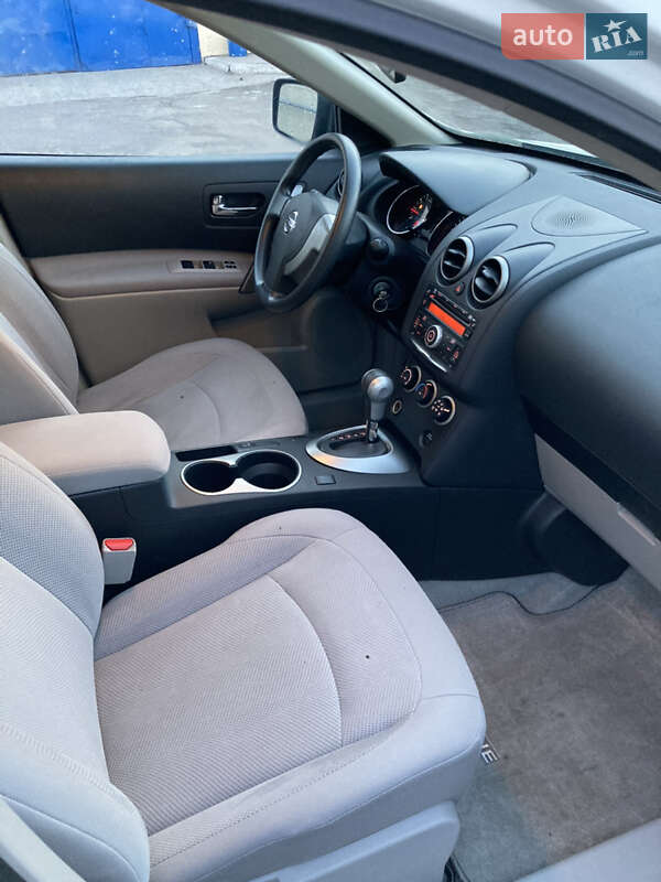 Внедорожник / Кроссовер Nissan Rogue 2014 в Запорожье