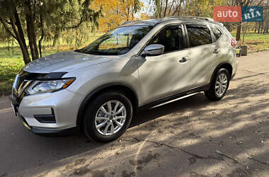 Внедорожник / Кроссовер Nissan Rogue 2019 в Ровно