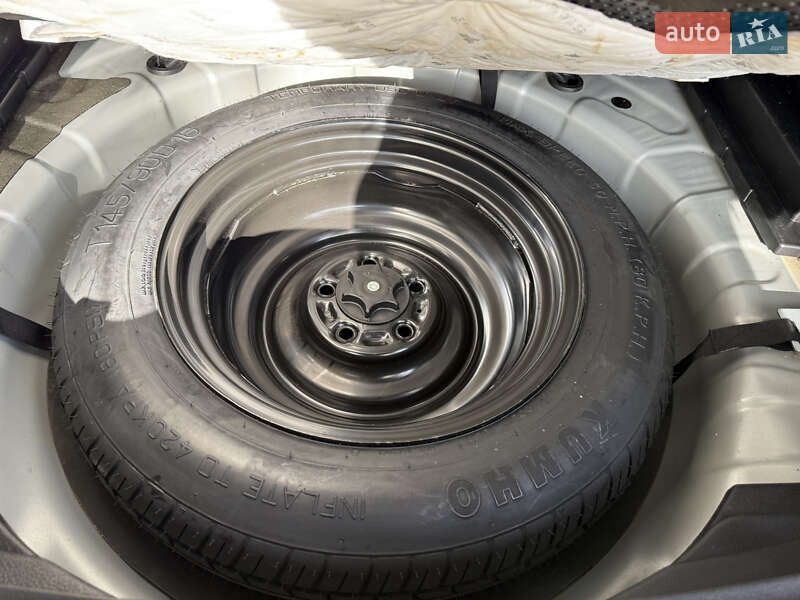 Внедорожник / Кроссовер Nissan Rogue 2019 в Ровно