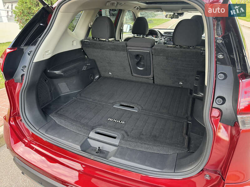 Позашляховик / Кросовер Nissan Rogue 2018 в Києві