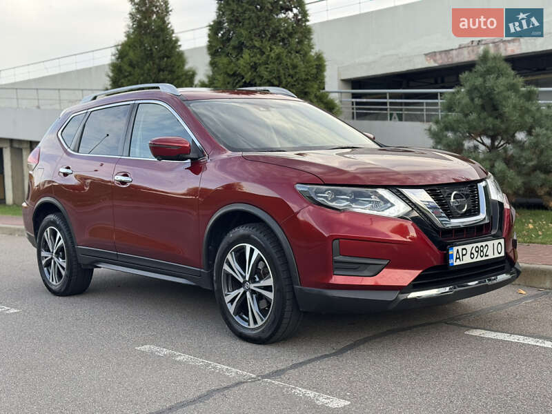 Позашляховик / Кросовер Nissan Rogue 2018 в Києві