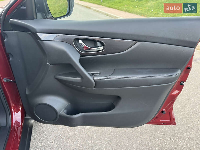 Позашляховик / Кросовер Nissan Rogue 2018 в Києві