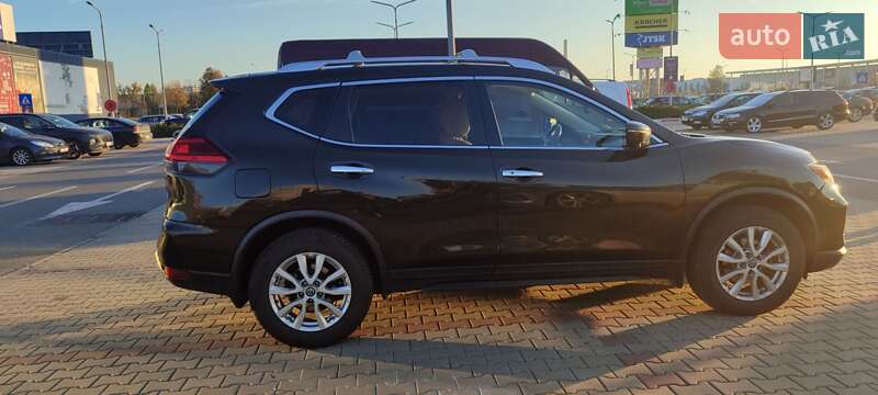 Позашляховик / Кросовер Nissan Rogue 2017 в Ізмаїлі