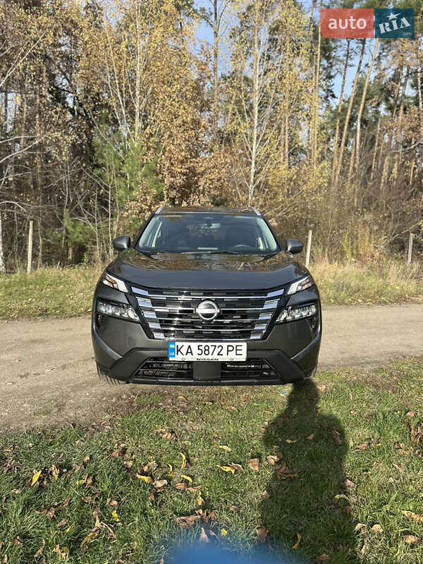 Внедорожник / Кроссовер Nissan Rogue 2024 в Киеве