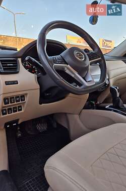 Позашляховик / Кросовер Nissan Rogue 2017 в Ізмаїлі