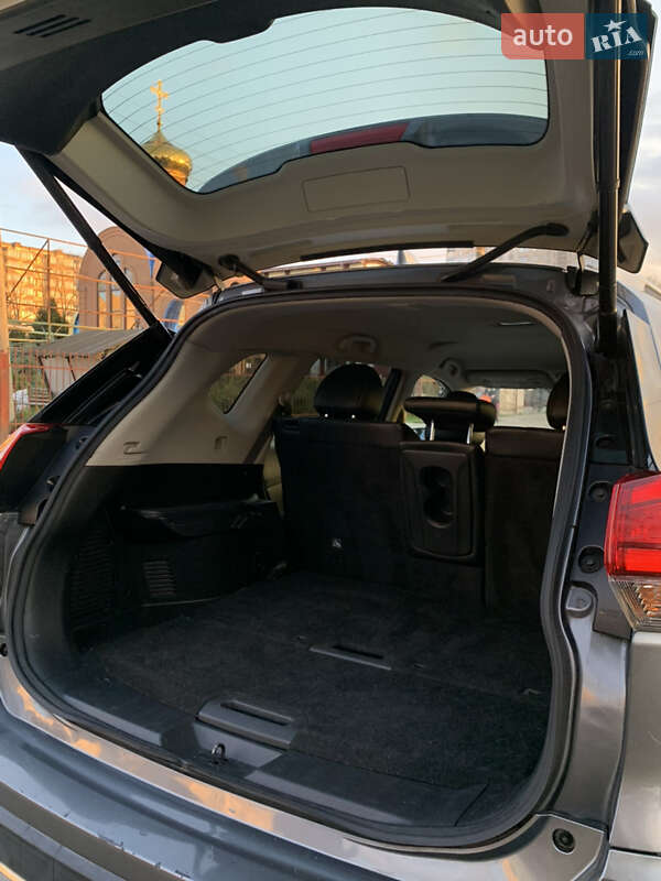 Внедорожник / Кроссовер Nissan Rogue 2017 в Харькове фото 13 Внедорожник / Кроссовер Nissan Rogue 2017 в Харькове