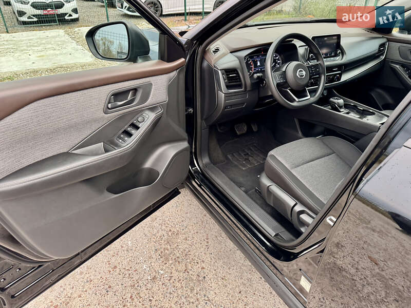 Внедорожник / Кроссовер Nissan Rogue 2021 в Киеве