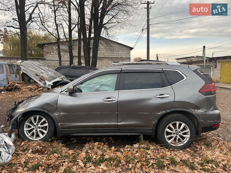 Внедорожник / Кроссовер Nissan Rogue 2018 в Андрушевке