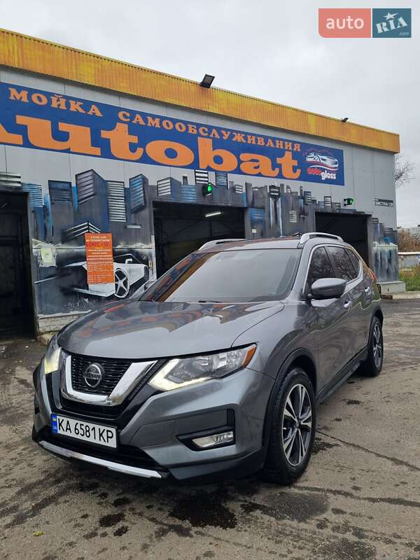 Внедорожник / Кроссовер Nissan Rogue 2018 в Харькове