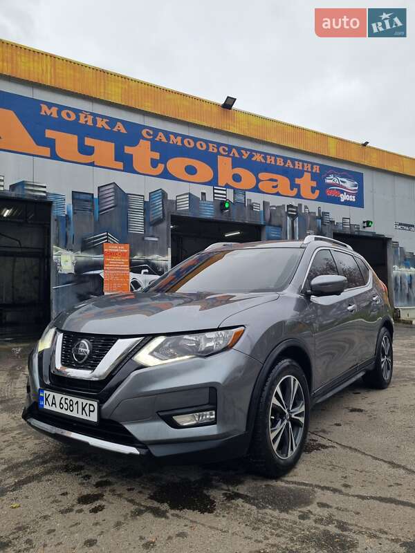 Внедорожник / Кроссовер Nissan Rogue 2018 в Харькове