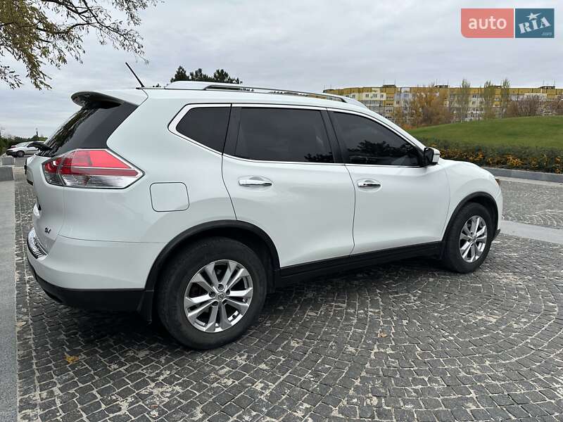 Внедорожник / Кроссовер Nissan Rogue 2016 в Днепре