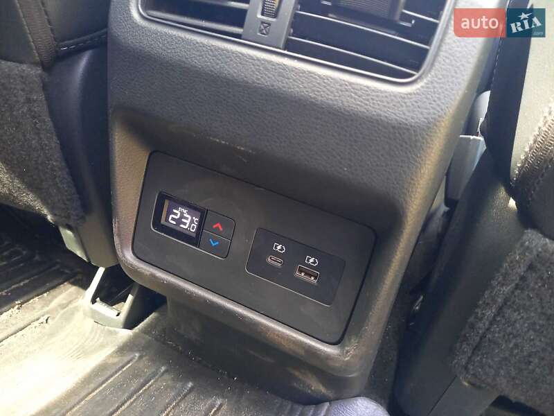 Внедорожник / Кроссовер Nissan Rogue 2020 в Черкассах