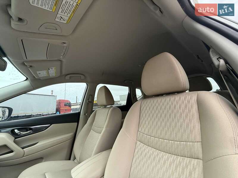 Внедорожник / Кроссовер Nissan Rogue 2019 в Черкассах