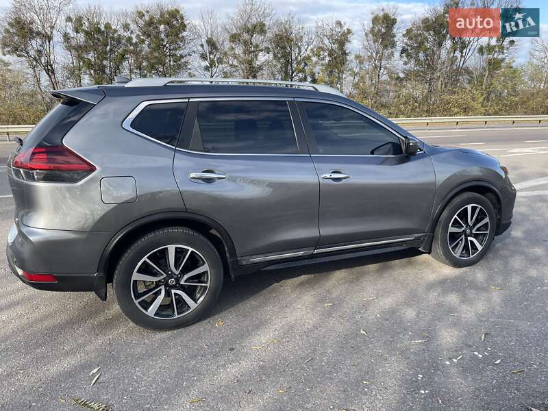 Внедорожник / Кроссовер Nissan Rogue 2019 в Бродах
