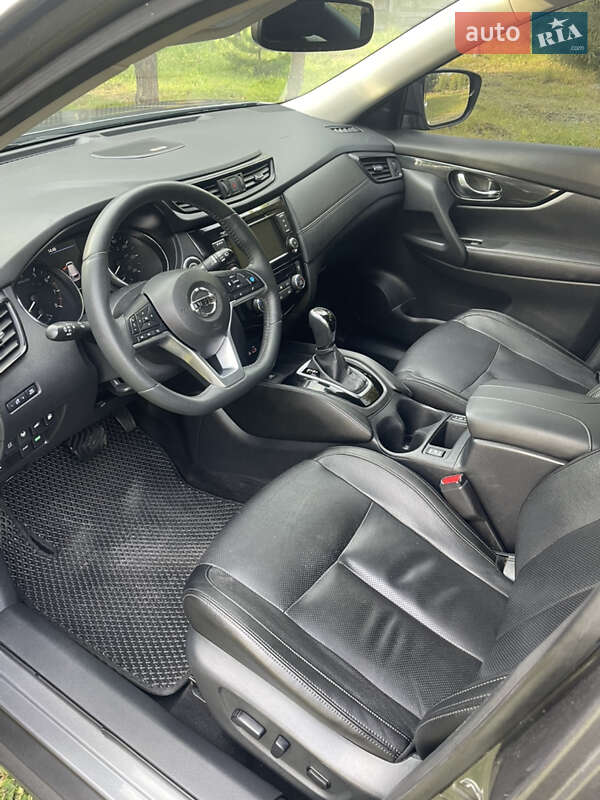 Внедорожник / Кроссовер Nissan Rogue 2019 в Бродах