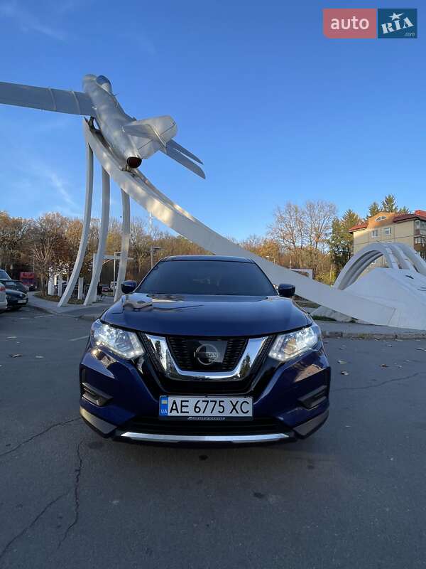Позашляховик / Кросовер Nissan Rogue 2017 в Вінниці