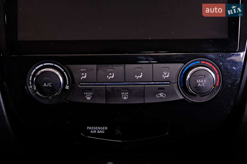 Позашляховик / Кросовер Nissan Rogue 2016 в Одесі