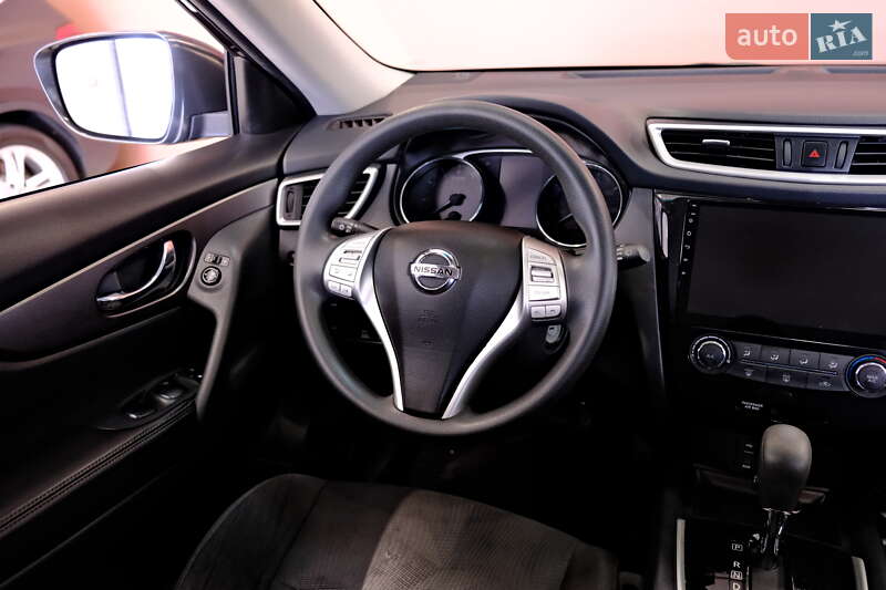 Позашляховик / Кросовер Nissan Rogue 2016 в Одесі