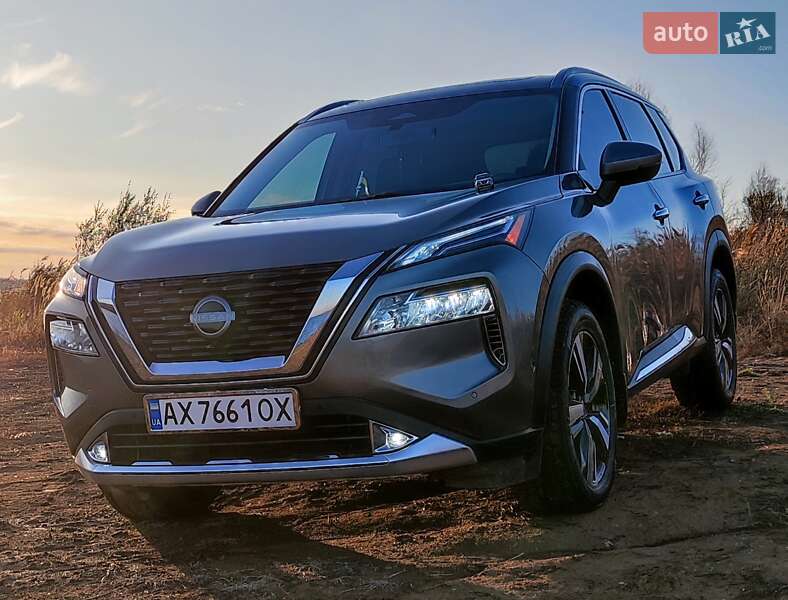 Внедорожник / Кроссовер Nissan Rogue 2022 в Первомайске