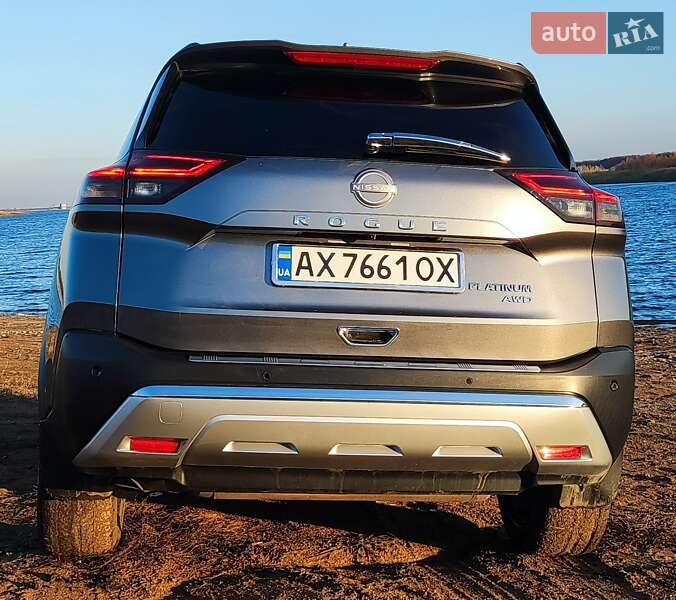 Внедорожник / Кроссовер Nissan Rogue 2022 в Первомайске