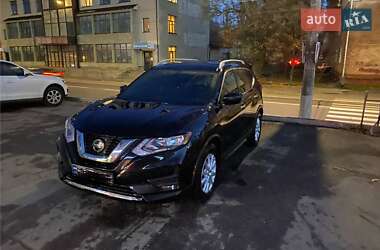 Внедорожник / Кроссовер Nissan Rogue 2018 в Чернигове