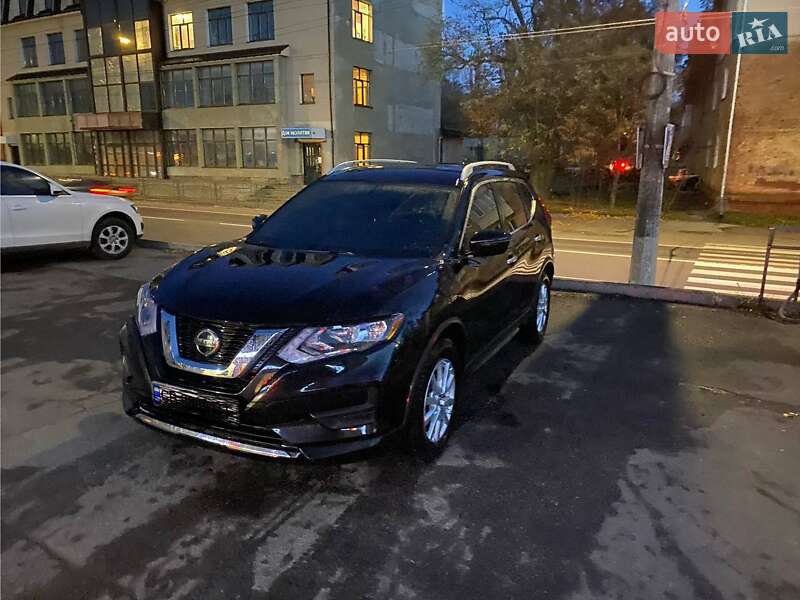 Позашляховик / Кросовер Nissan Rogue 2018 в Чернігові