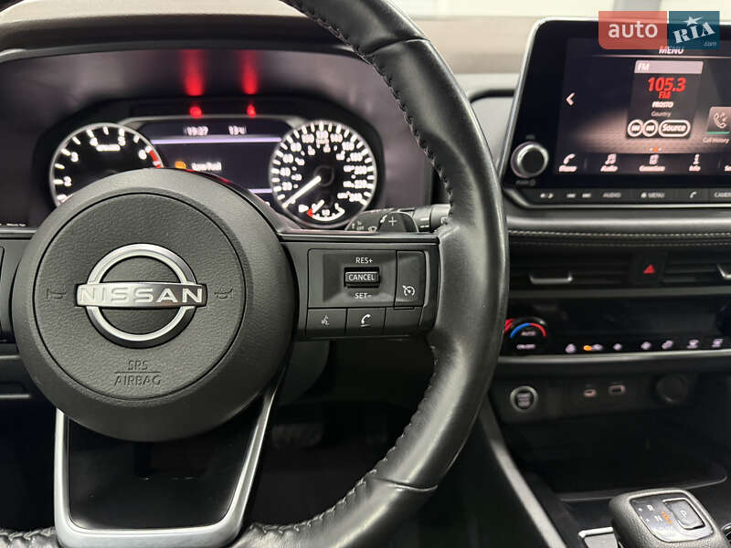 Внедорожник / Кроссовер Nissan Rogue 2022 в Одессе