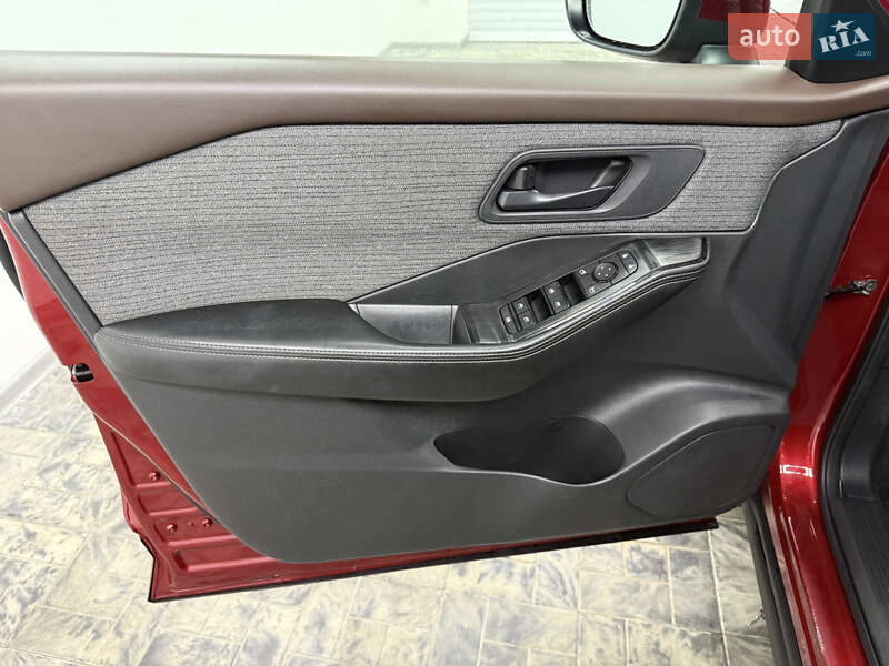 Внедорожник / Кроссовер Nissan Rogue 2022 в Одессе