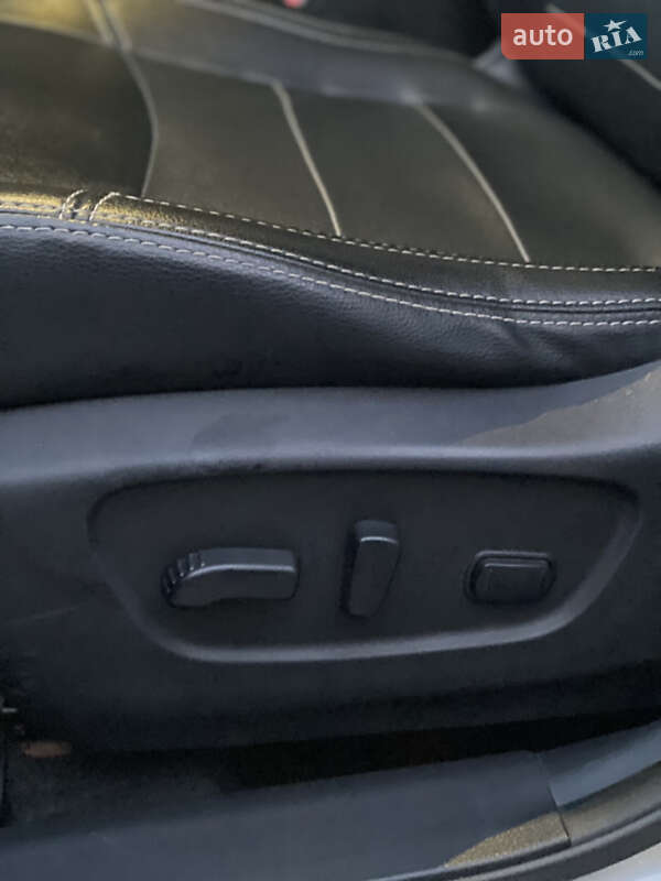 Внедорожник / Кроссовер Nissan Rogue 2016 в Днепре фото 24 Внедорожник / Кроссовер Nissan Rogue 2016 в Днепре