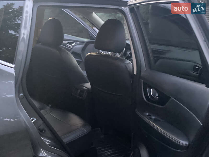 Внедорожник / Кроссовер Nissan Rogue 2016 в Днепре фото 33 Внедорожник / Кроссовер Nissan Rogue 2016 в Днепре